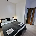 Key Apartments In Main Square