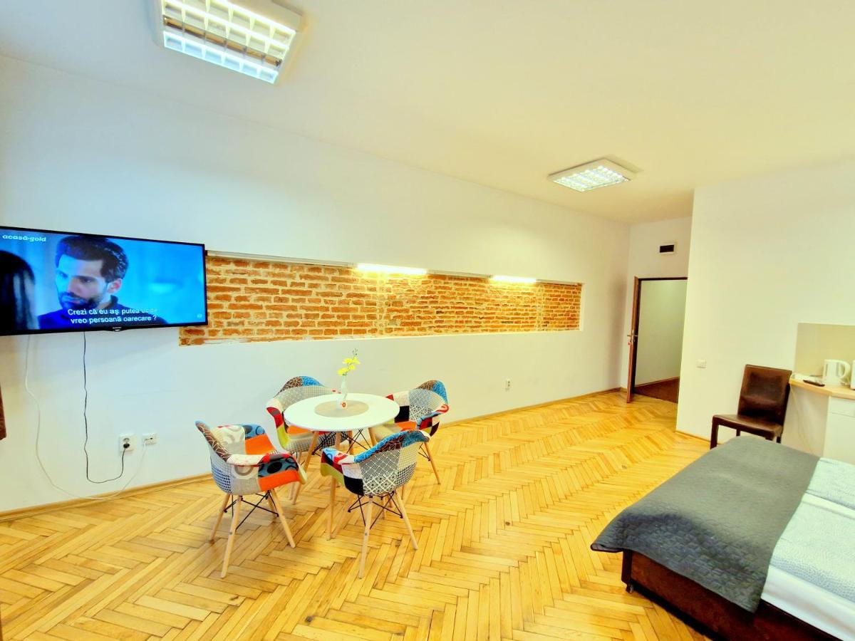 Key In Main Square Apartment Brasov